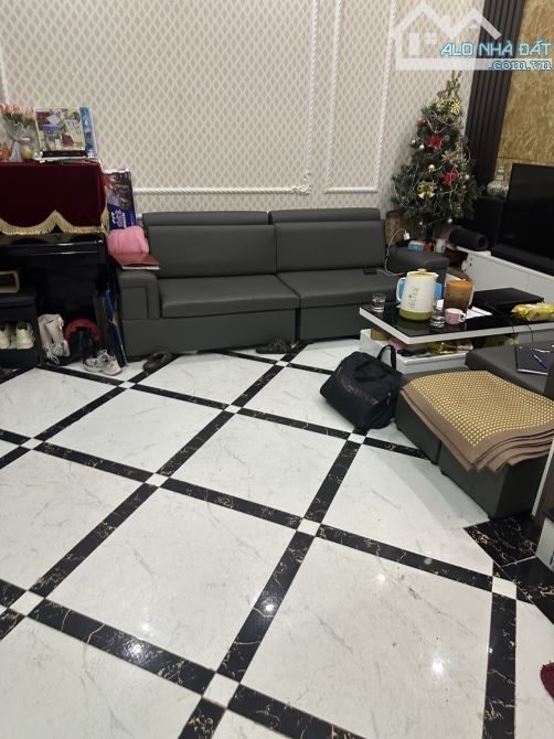 LÔ GÓC – 15M RA PHỐ LỚN – NHÀ CHẮC CHẮN – GIÁ NGON TRUNG TÂM THANH XUÂN - 2