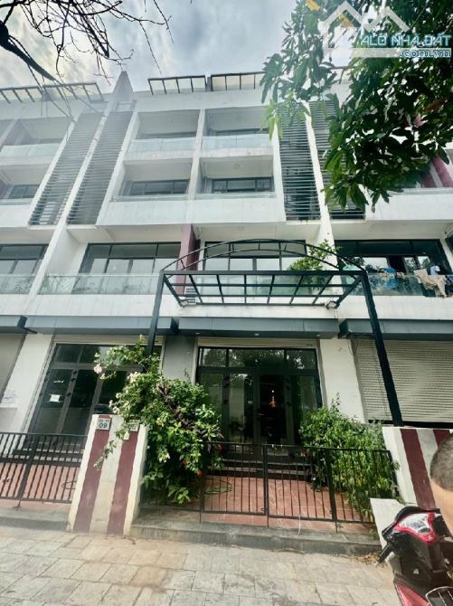 ĐỨC GIANG,LONG BIÊN 18tỷ 80m LIỀN KỀ VỈA HÈ Ô TÔ KINH DOANH CHO THUÊ ĐỈNH - 2