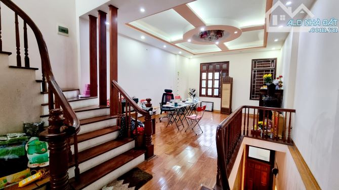 17tr/ tháng . nhà giá rẻ nhất khu, phân Lô ngõ 168 Nguyễn Xiển dt 55m x4 tầng, mt 4m - 2