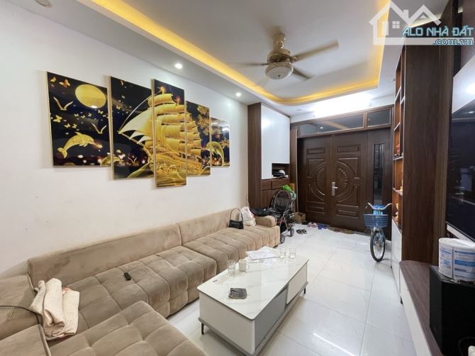 Trung Tâm Ngọc Thuỵ, Gần OTO 37m x 5t giá 8tỷ. Có Thương Lượng - 2