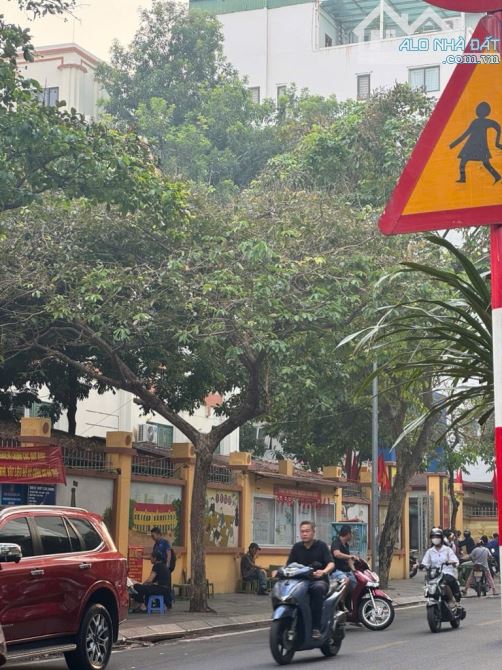 NGUYỄN VĂN LINH,LONG BIÊN 18tỷ 110m Ô TÔ ĐỖ CỬA,KINH DOANH,VỈA HÈ RỘNG - 2