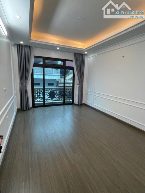 Bán nhà Nguyễn Văn Cừ 55m 5 tầng nhỉnh 11 tỷ. Mặt ngõ - 2
