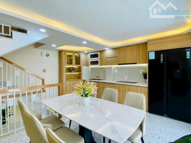 50M2 4TẦNG XÂY MỚI NGAY EMART SÁT MẶT TIỀN CHỈ HƠN 6tỷ - 2