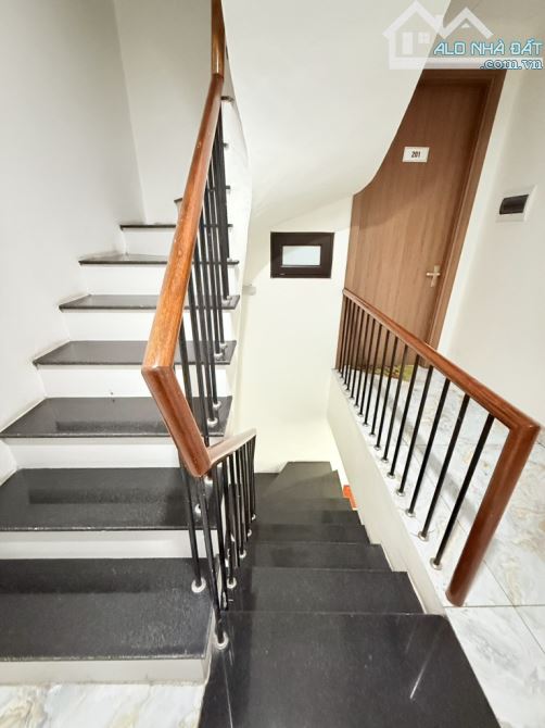 Bán căn hộ cho thuê mặt phố quận Tây Hồ 80m2, 7 tầng, chỉ 20 tỷ. - 2