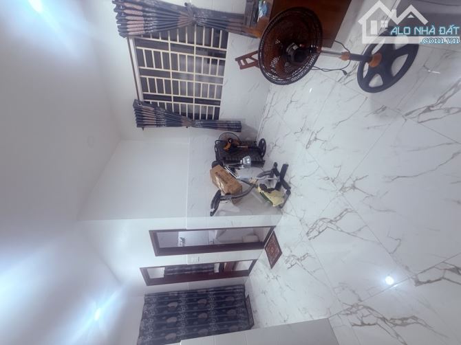 Biệt thự mini mới đẹp ở ngay, 82m2, 3 tầng đúc BTCT, P16, Q8, SHR hoàn công đủ, nhỉnh: 8t - 2