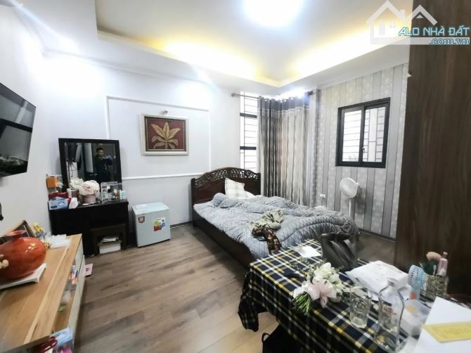 Bán Nhà Vũ Hữu, Gần Hầm Lê Văn Lương – Khuất Duy Tiến, 19 tỷ 7 - 2