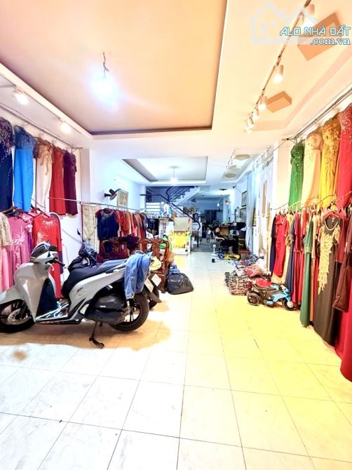 NHÀ MẶT TIỀN KINH DOANH ĐỈNH - GẦN NGÃ TƯ BỐN XÃ - DT 125M2 NGANG 5M - 4 TẦNG - SỔ VUÔNG Đ - 2