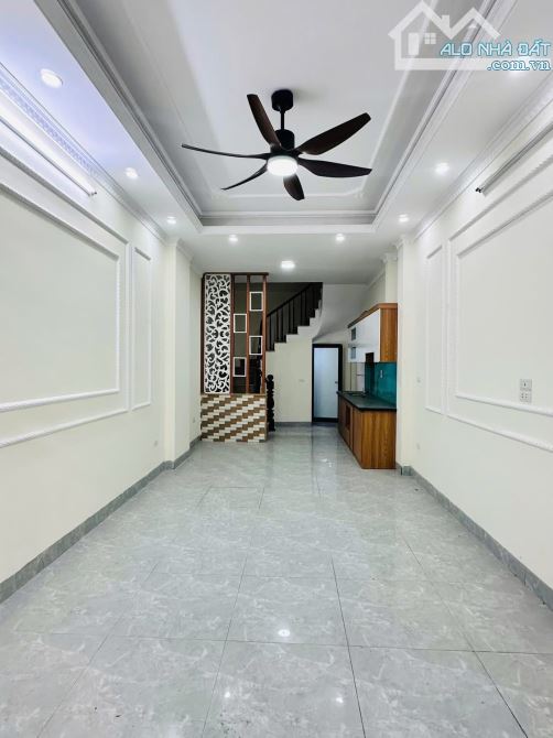 🔥🔥TẦM TIỀN BAY NHANH-NGÕ RỘNG 3M-NHÀ ĐẸP KEENG-SÁT PHỐ Ở NGAY-Hồ Tùng Mậu  5T Nhỉnh 7Tỷ - 2