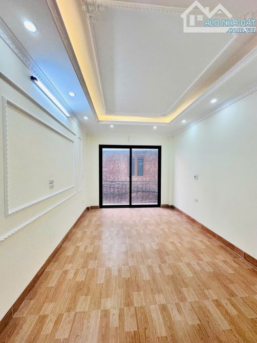 Bán nhà Hồ Tùng Mậu, Bắc Từ Liêm, 36m2, 5 tầng, giá 7.9 tỷ - 2