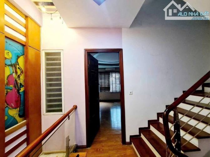 NHÀ ĐẸP ĐẲNG CẤP HOÀNG NGỌC PHÁCH - Q. ĐỐNG ĐA - PHÂN LÔ VIP - KINH DOANH - 46M - 32 TỶ. - 2