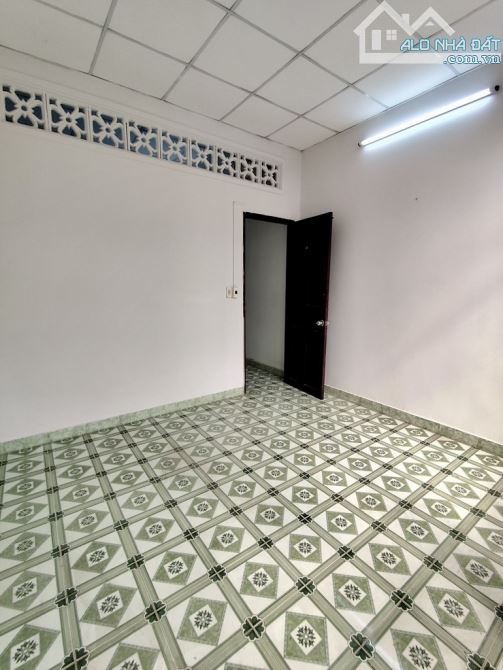 Bán Nhà Trường Chinh, gần Siêu thị PANDORA 40m2, 2 Tầng hẻm xe hơi 4m, chỉ 4 tỷ bl - 2