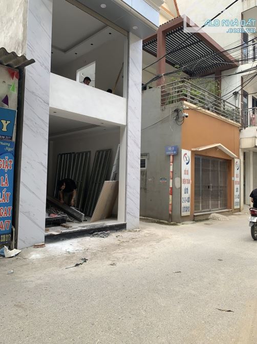 Bá,n Nhà Dân Xây Độc Lập DI TRẠCH - Hoài Đức, 50m2*6Tầng, Lô góc, mặt đường 6m kinh doanh. - 2