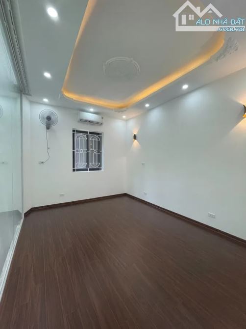 GIẢM 1 TỶ! BÁN NHÀ PHÂN LÔ 65M2 BÙI XƯƠNG TRẠCH, Ô TÔ ĐỖ CỬA, 3 THOÁNG FULL NỘI THẤT, 11.2 - 2