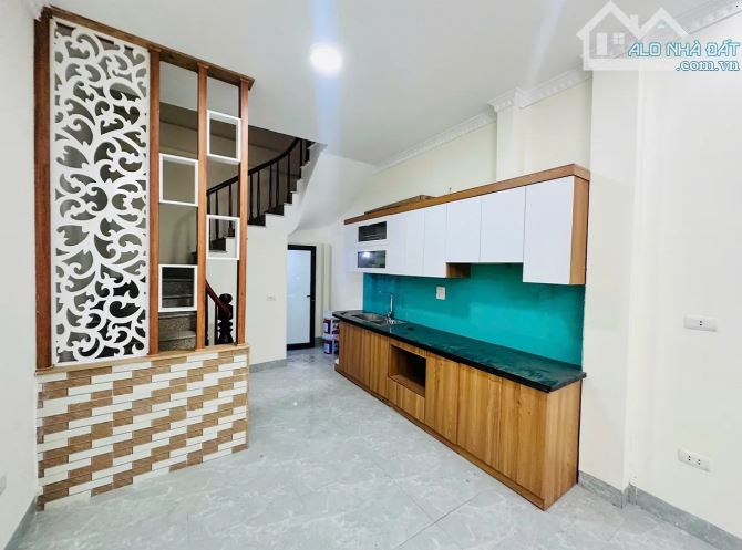 Bán nhà Hồ Tùng Mậu cạnh siêu thị thành đô, xây mới đẹp, ngõ nông, giá tốt - 2