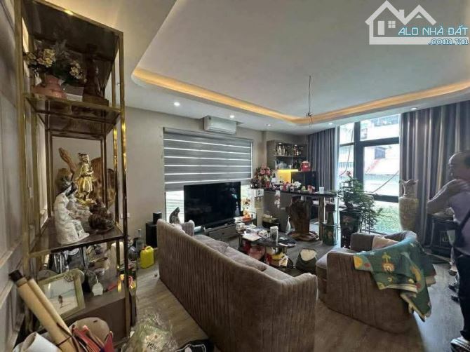 SIÊU PHẨM MẶT PHỐ _ NGUYỄN TƯ GIẢN _ HOÀN KIẾM 70M2 x 6 tầng, giá chỉ 23 TỶ - 2