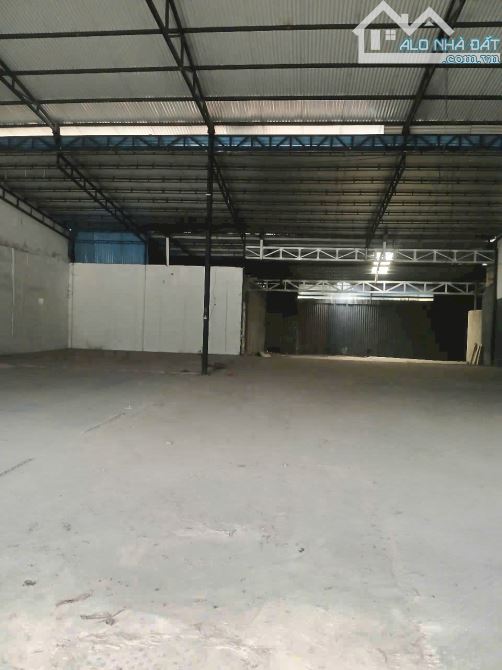 Cho thuê xưởng mặt tiền ql1A hố nai kinh doanh tốt hơn 400m2 chỉ 30 triệu quá rẻ ạ - 3