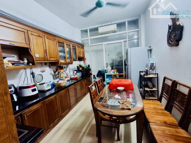 Bán nhà Phạm Thận Duật 55m², 5 tầng, ô tô tránh – 2 thoáng – móng 7 tầng, giá chỉ 15 tỷ. - 3