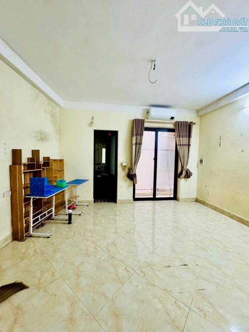 🌿 NHÀ ĐẸP GẦN PHỐ - 3 GÁC TỚI CỬA – 40M², 4T, 6.25 TỶ 💥ĐỊNH CÔNG - GẦN VÀNH ĐAI 2.5 💥 - 3