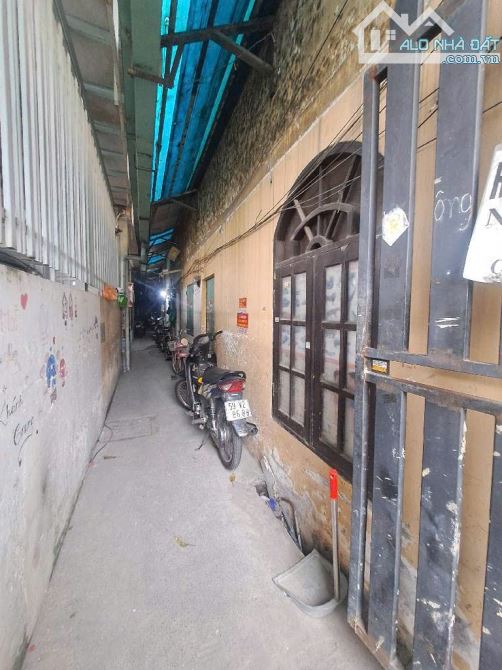 Bán nhà 2 tầng đường VƯỜN LÀI, phường AN PHÚ ĐÔNG, Q12, dt330m²(11x30).DÒNG TIỀN 25tr/th - 3