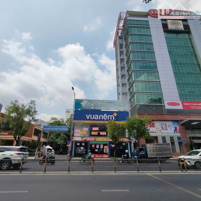 Building Góc 2MT Nguyễn Văn Trỗi Phường Phú Nhuận Tp HCM - 3