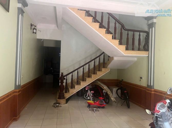 Bán nhà 3 tầng Đại Phúc, Bắc Ninh. Dt đất 76m2 mặt 5m. Giá bán 7,5 tỷ - 3