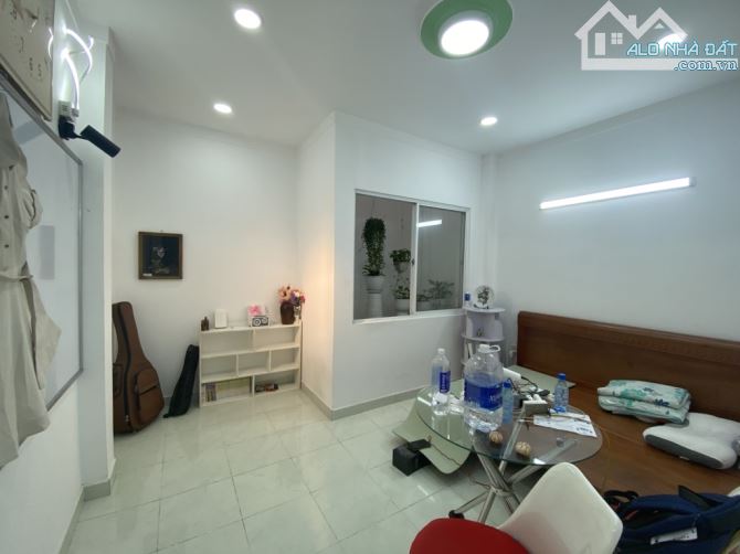 Nhà Phố 4 Tầng - Đường Số Q7 - 4X24 - Nhỉnh 14T - 3