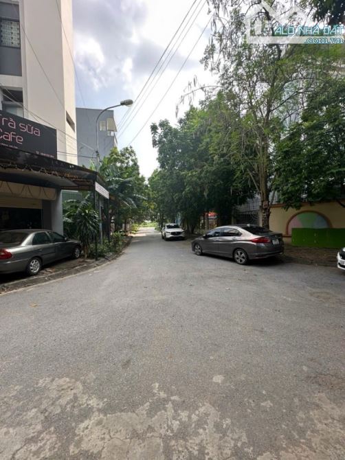 Nhà đẹp liền kề khu đô thị Dương Nội, vị trí vàng trong làng đang nổi. - 3