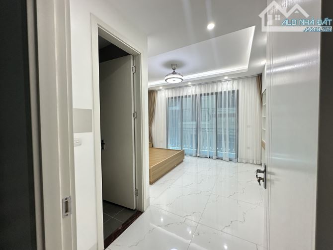 PHÂN LÔ HOÀNG QUỐC VIỆT - Ô TÔ TRÁNH - THANG MÁY KÍNH- NHÀ 2 MẶT NGÕ - DT62m2 - 3