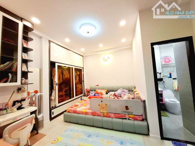 🚗 BÁN NHÀ HẺM NHỰA XE HƠI – LÊ VĂN SỸ THÔNG TRẦN QUANG DIỆU – QUẬN 3 - 5 TẦNG - CHỈ 8,7 T - 3