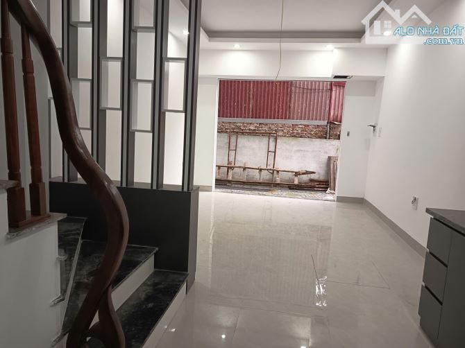 BÁN NHÀ HẠNH ĐÀN – 5 TẦNG ĐẸP – GIÁ CHỈ 4.65 TỶ - 3