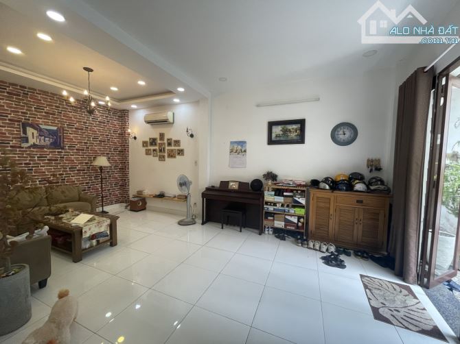 Gấp bán giảm chào 1tỷ , giá mới 10.9 tỷ- Dt gần 100m²-BIỆT THỰ MINI - TRUNG TÂM BÌNH THẠNH - 3