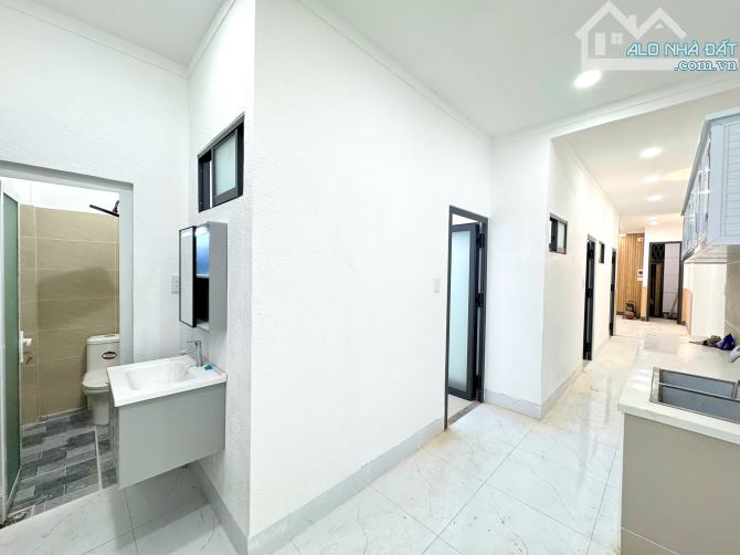 CHỦ GỞI BÁN NHÀ CẤP 4 MỚI XÂY BỬU HÒA,5X18,5=93M2,ĐƯỜNG BÙI HỮU NGHĨA VÀO 50M,SỔ RIÊNG,TCƯ - 3