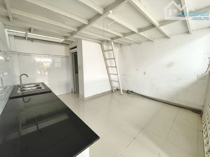 🔥MẶT TIỀN P3🔥BÌNH THẠNH - HẺM XE TẢI TRÁNH - 50M2 (4,2 x 12) - CHỈ NHỈNH 6 TỶ - 3