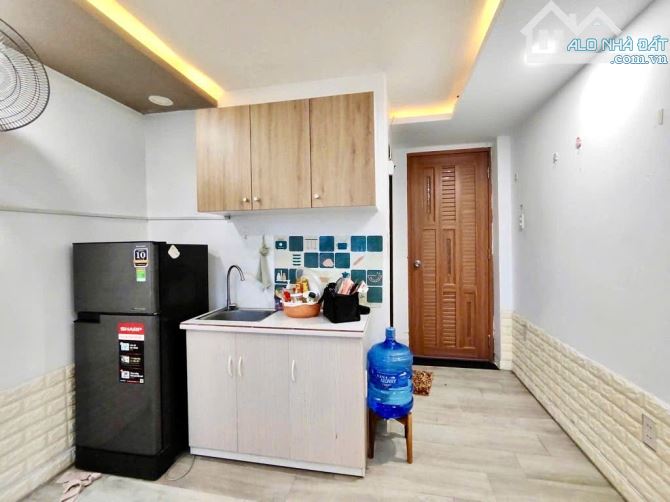 Bán CHDV Quận 3, 4 Tầng, 9Pn, 44m2, dòng tiền 35tr/th, liền kề Hoàng Sa_Lê Văn Sỹ, 9.35 Tỷ - 4