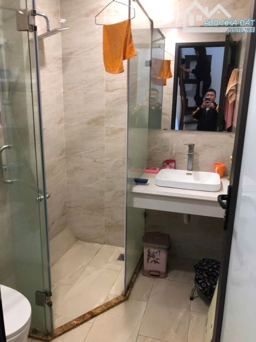 BÁN NHÀ SIÊU ĐẸP PHÁO ĐÀI LÁNG NGÕ TO GẦN PHỐ 5 TẦNG 36M2 NỘI THẤT XỊN Ở NGAY NHỈNH 8 TỶ - 4