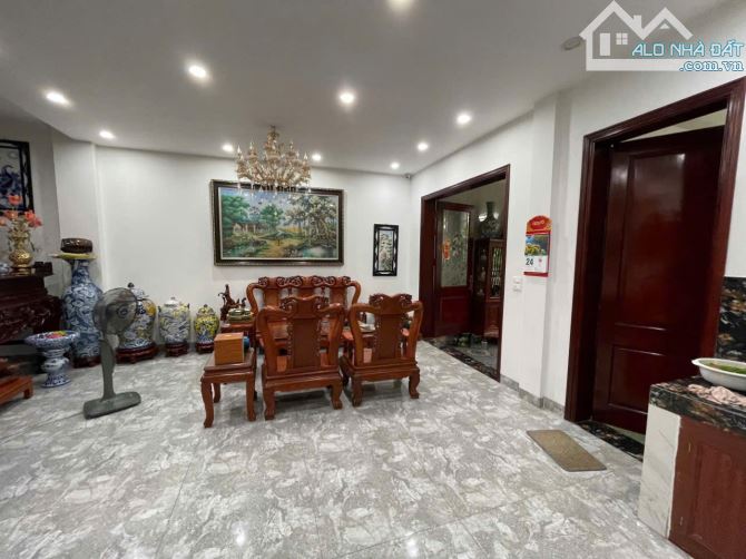 CẦN BÁN NHÀ BIỆT THỰ LIỀN KỀ BÁT KHỐI, THẠCH BÀN LONG BIÊN HÀ NỘI. - 4