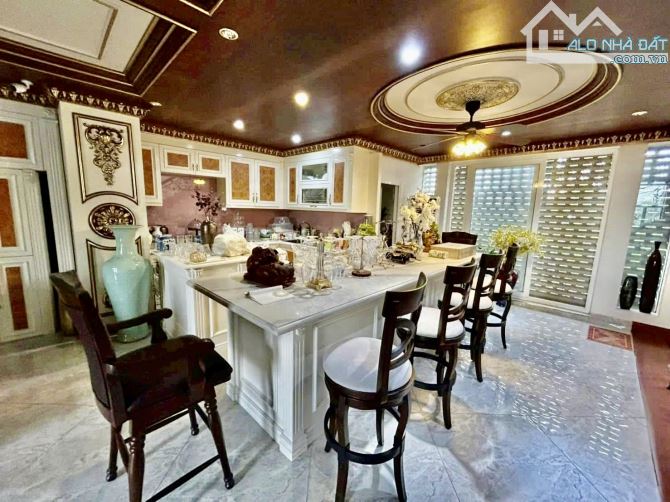 Bán biệt Thự Đẹp Như cung điện dát vàng_ 180m2 đông nam - 4