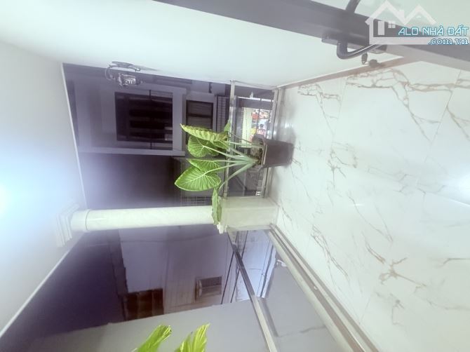 Biệt thự mini mới đẹp ở ngay, 82m2, 3 tầng đúc BTCT, P16, Q8, SHR hoàn công đủ, nhỉnh: 8t - 4