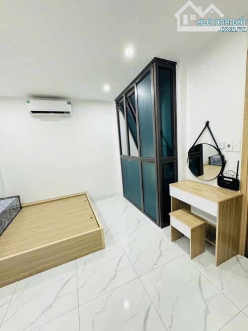 CCMN TRẦN CUNG, CẦU GIẤY - 64M - 6 TẦNG - 15 PHÒNG KHÉP KÍN - THANG MÁY -VÀI BƯỚC RA PHỐ - 3