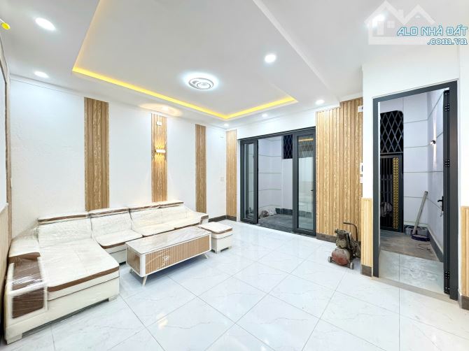 CHỦ GỞI BÁN NHÀ CẤP 4 MỚI XÂY BỬU HÒA,5X18,5=93M2,ĐƯỜNG BÙI HỮU NGHĨA VÀO 50M,SỔ RIÊNG,TCƯ - 4