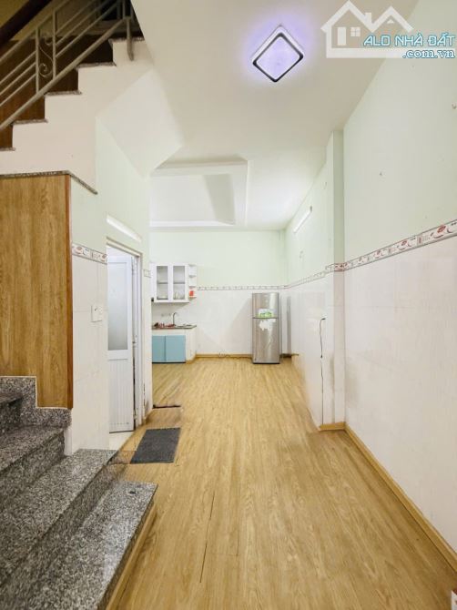 Bán Gấp nhà Đ số 3 BHH gần chung cư Gia Phú hẻm 6m 72m2,3 Tầng Nhỉnh 6 tỷ - 4