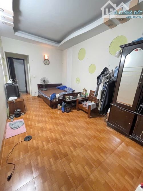 Bán Khương Đình - Thanh Xuân, Ngõ nông , vài bước ra phố, 30m2,5 tầng, nhỉnh 6 tỷ - 4