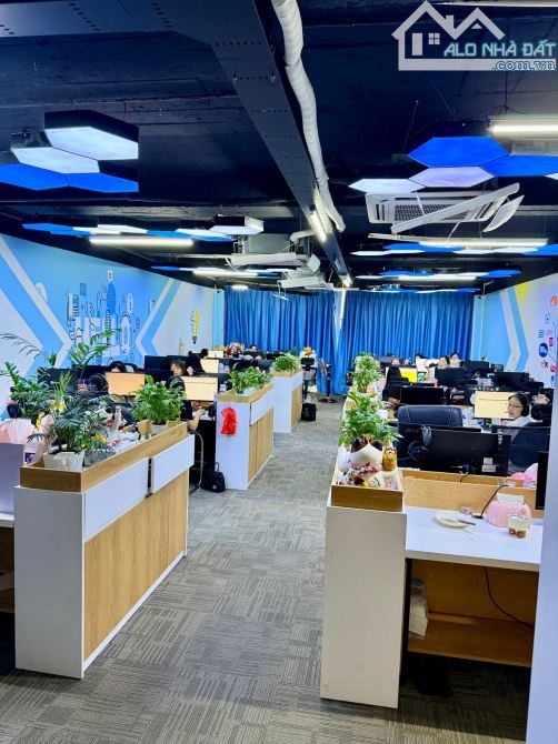 Bán tòa Building 10 tầng phố Trần Thái Tông Cầu Giấy, DT126m, mt7.2m, 106 tỷ - 2