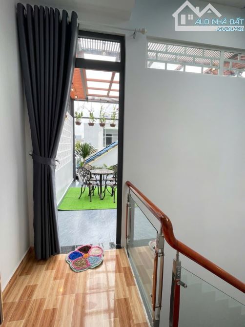 3 TẦNG NỘI THẤT CAO CẤP-MT HẺM XE HƠI-HUỲNH TẤN PHÁT-TT NHÀ BÈ-DT:4.02*16m- GIÁ 6TỶ 250 - 5