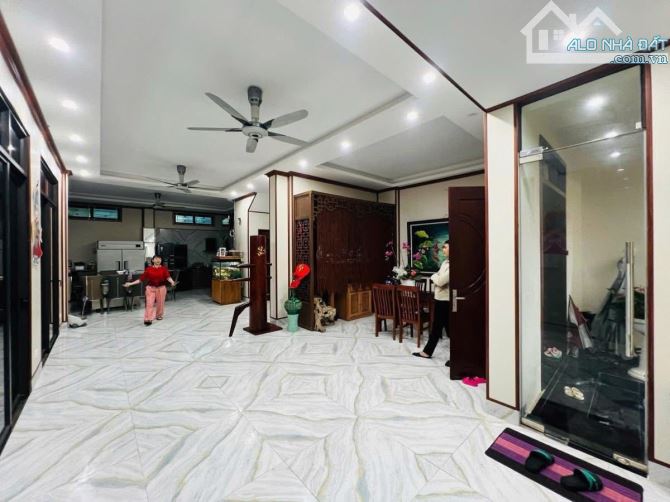 BIỆT THỤ SÂN VƯỜN ĐẸP  NHẤT VĨNH PHÚC- BA ĐÌNH, 145M2 MT 8.2M, BẢO VỆ TRỰC 24/7, GIÁ 45 TỶ - 5