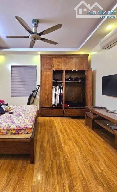 NHÀ ĐẸP ĐẲNG CẤP HOÀNG NGỌC PHÁCH - Q. ĐỐNG ĐA - PHÂN LÔ VIP - KINH DOANH - 46M - 32 TỶ. - 5