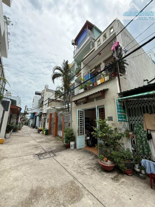 bán nhà bờ bao tân thắng, 90m2, 4x23m, đối diện EON TP, 2 mặt hẻm, hẻm ô tô 5m - 5