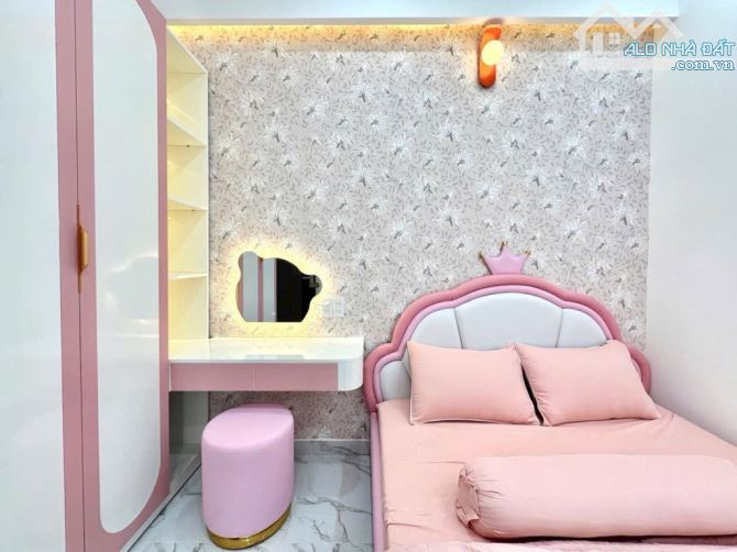 Nguyễn KIỆM P4 PHÚ NHUẬN NHÀ 2 TẦNG BTCT 41.6m2 3PN CĂN GÓC FULL NỘI THẤT CAO CẤP giá 5ty8 - 6