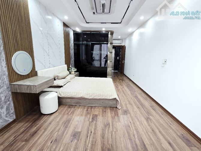 Bán Nhà Phố Thạch Bàn - Thang Máy - Vị Trí Vàng kết nối đi các tỉnh! - 6