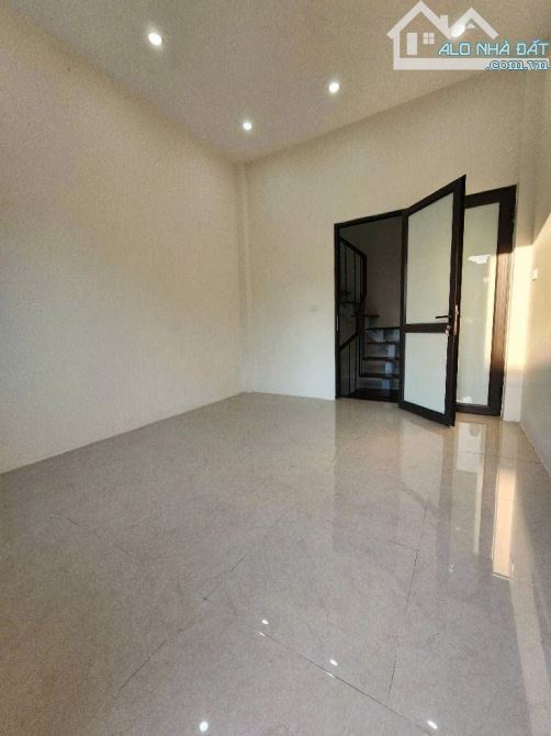 Bán nhà Phú Thượng 4 tầng dân xây, ngõ nông, ô tô gần giá 4,8 tỷ - 6